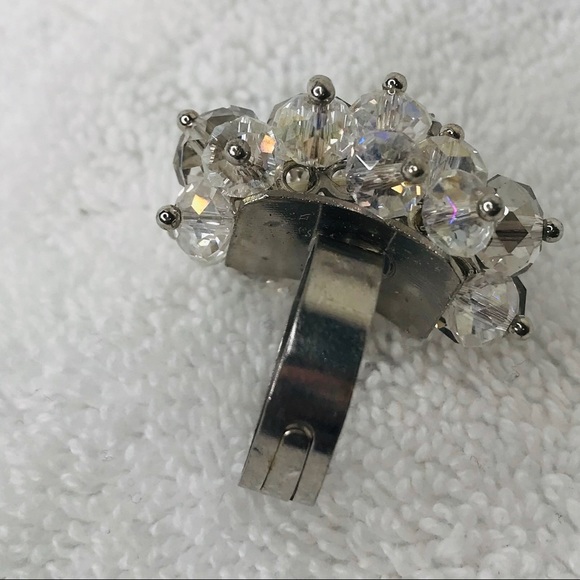 Crystal clear beaded ring with silver toned band - Picture 4 of 5